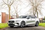 Volvo V60 T8 AWD R-Design * ACC * Camera * LED * 360 * BTW, Autos, Volvo, Cuir, Argent ou Gris, Achat, Entreprise