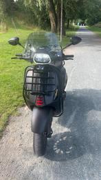 Vespa sprint 2023 80cc A klasse, Ophalen, Zo goed als nieuw