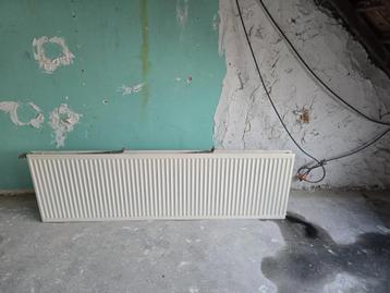 Radiator 200 x 60 cm T22 , 4000 watt beschikbaar voor biedingen
