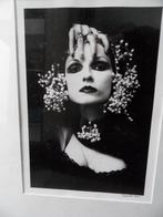 Irina Ionesco originele gesigneerde foto Jocelyne, 1960 tot 1980, Verzenden, Foto, Nieuw