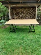 tafel, Huis en Inrichting, Ophalen, Gebruikt, Vijf personen of meer, OSB plaat met laminaatlaag over.