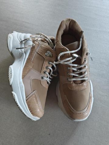 RAID Ibiza Wide Fit Chunky Sneakers beige snakeprint dames beschikbaar voor biedingen