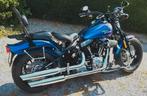 Harley davidson softail cross bones 2010, Motos, Motos | Harley-Davidson, Chopper, 2 cylindres, Particulier, 1584 cm³