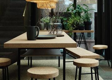 SINNERLIG eettafel, ontworpen door Ilse Crawford voor IKEA.  beschikbaar voor biedingen