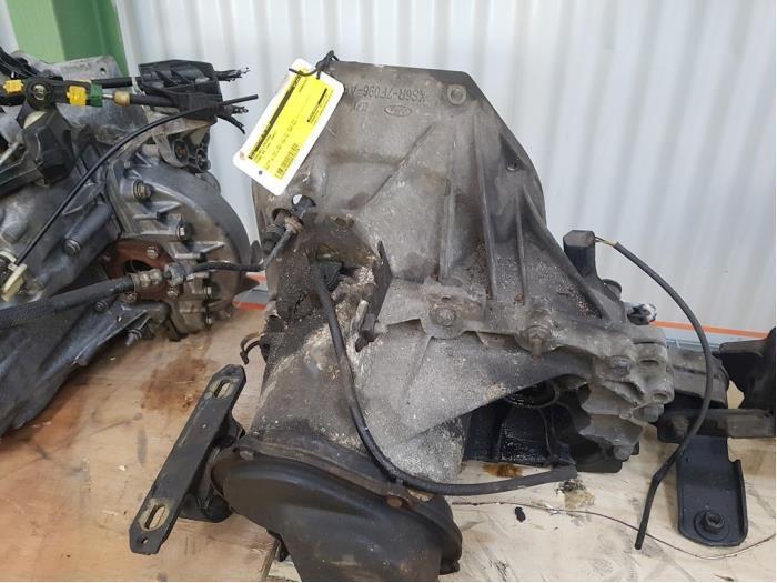 Versnellingsbak van een Ford KA, Auto-onderdelen, Transmissie en Toebehoren, Ford, Gebruikt, 3 maanden garantie, Ophalen of Verzenden