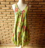 (69)- robe femme t. 40 verte et rouge, Maat 38/40 (M), Ophalen of Verzenden, Zo goed als nieuw, Knielengte