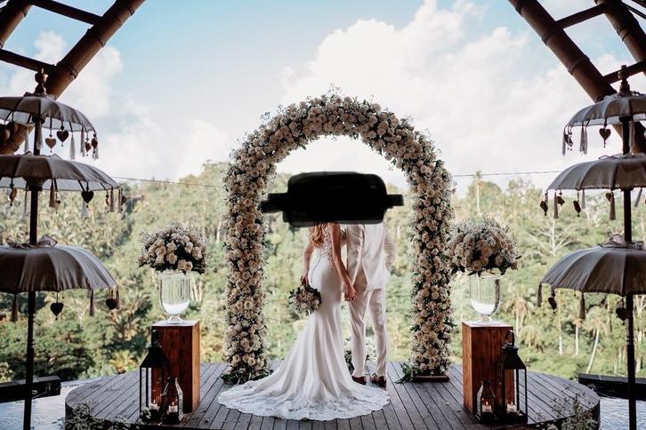 Ik verkoop een prachtige trouwjurk, Kleding | Dames, Trouwkleding en Trouwaccessoires, Zo goed als nieuw, Trouwjurk, Ophalen