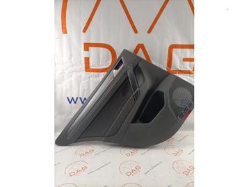 Portier bovenbouw 4Deurs links-voor van een Volkswagen Golf  beschikbaar voor biedingen