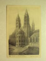 49527 - TOURNAI - LA CATHEDRALE - VUE DE LA PLACE DES ACACIA, Enlèvement ou Envoi