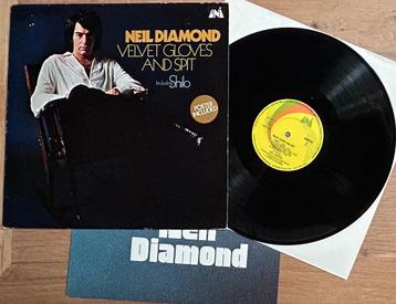 NEIL DIAMOND - Velvet gloves and spit (LP; NMINT + poster) beschikbaar voor biedingen