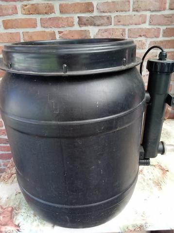 Vijverwaterfilter met UVlamp beschikbaar voor biedingen