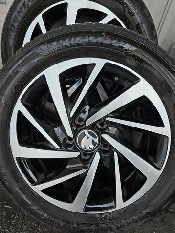 Dunlop 205/55/R18 banden + Skoda-velgen!! beschikbaar voor biedingen