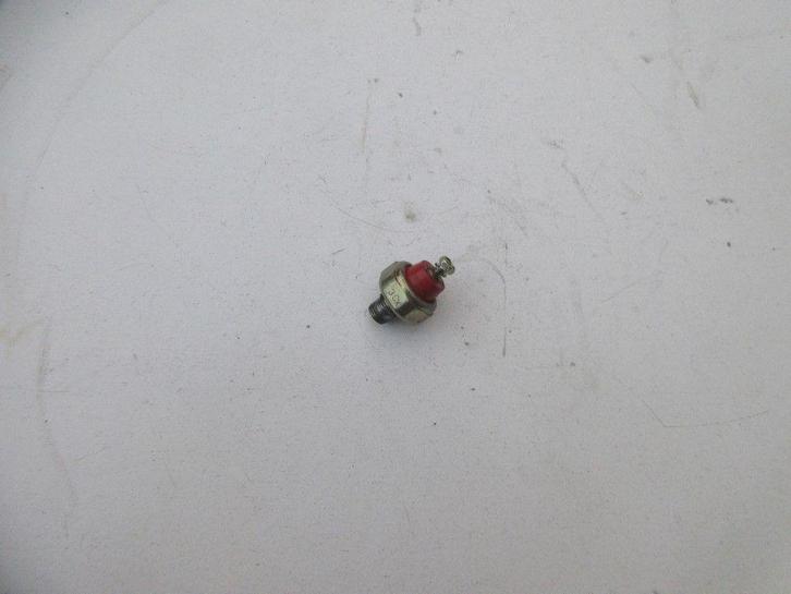 Honda VF750F oliedruk sensor VF 750 F olie druk Interceptor, Motoren, Onderdelen | Honda, Gebruikt, Ophalen of Verzenden