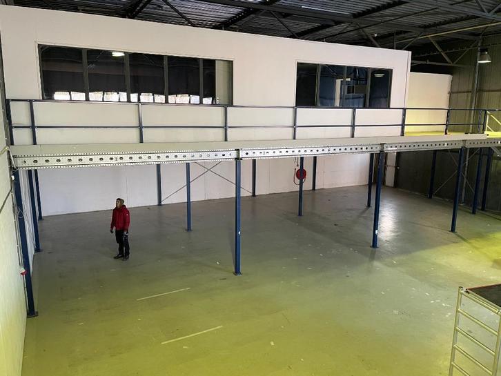 Tussenvloer Verdieping Warmgewalst 23 x 17 meter GOEDKOOPSTE, Cd's en Dvd's, Cd's | Pop, Nieuw in verpakking, Ophalen of Verzenden