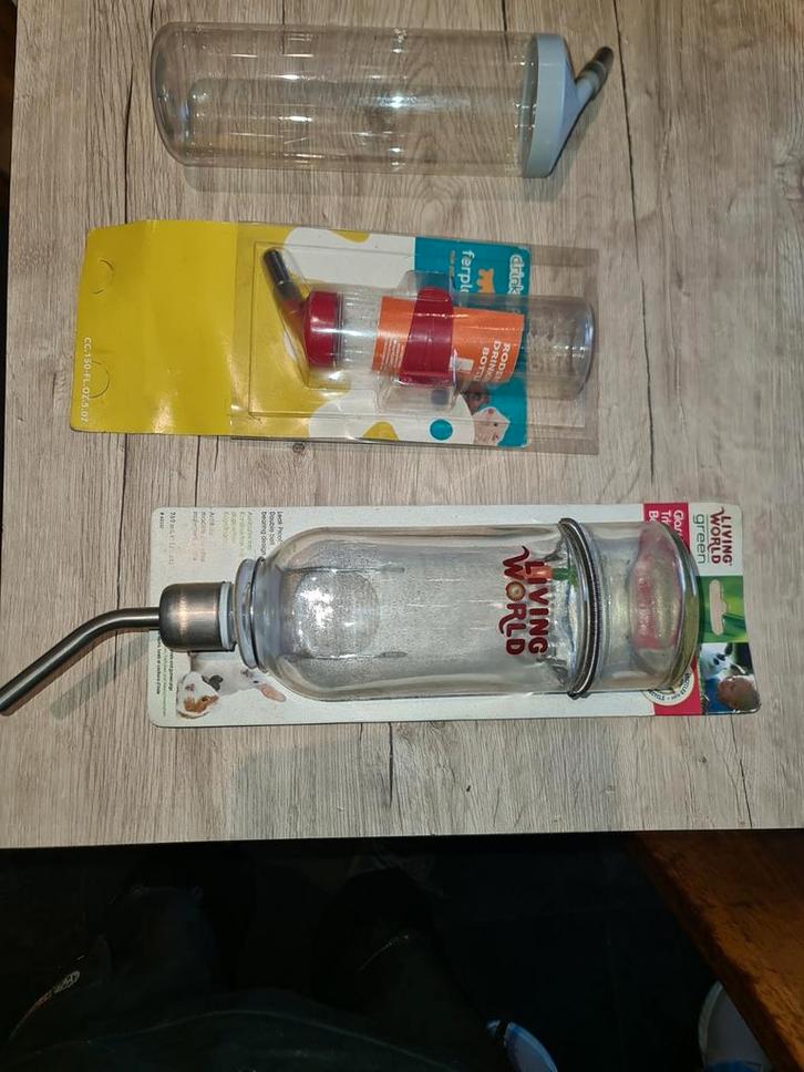 Abreuvoir lapin, Dieren en Toebehoren, Knaagdieren en Konijnen | Toebehoren, Zo goed als nieuw, Ophalen of Verzenden