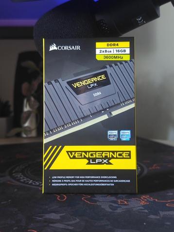2X8GB DDR4 3600MT/S - Vengeance LPX beschikbaar voor biedingen