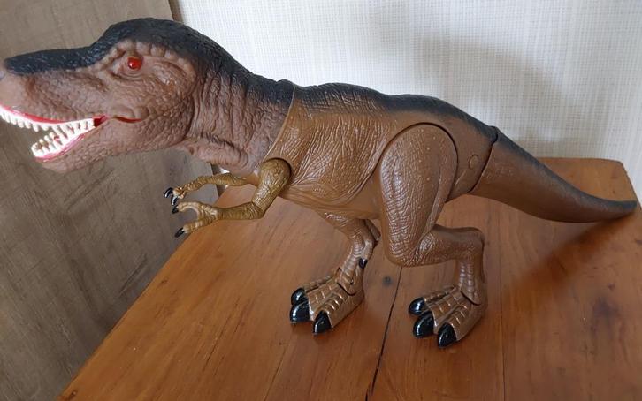 DINOSAURE 50CM ROBOT +12 DINOS, Kinderen en Baby's, Speelgoed | Actiefiguren, Zo goed als nieuw, Ophalen