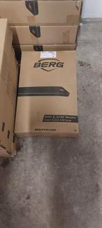 Berg trampoline bescherming. Basketring compleet, Kinderen en Baby's, Speelgoed | Buiten | Trampolines, Ophalen