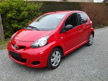 Toyota Aygo 1.0 VVTi  5drs*1ste EIG.* 98.000KM*ond. history* beschikbaar voor biedingen