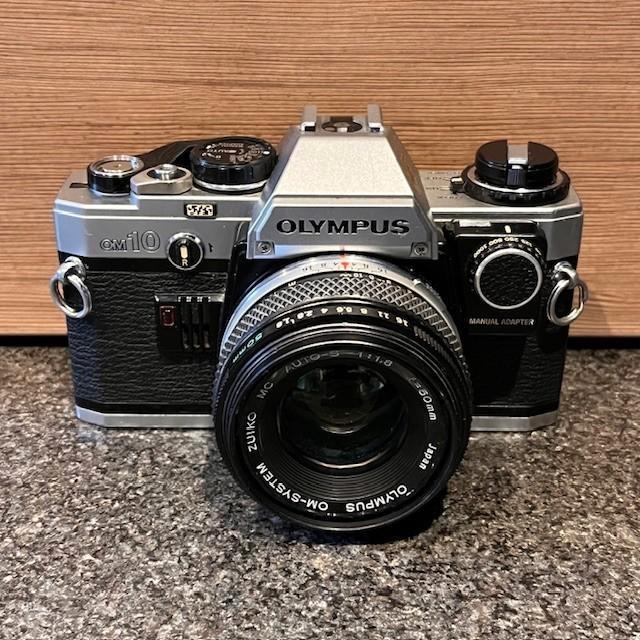 Olympus OM10 analoge camera + lenzen + set + koffer, TV, Hi-fi & Vidéo, Appareils photo analogiques, Utilisé, Reflex miroir, Olympus