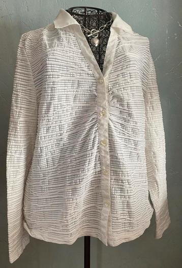 Mayerline 46 Wit blouse/ vestje in reliëf beschikbaar voor biedingen