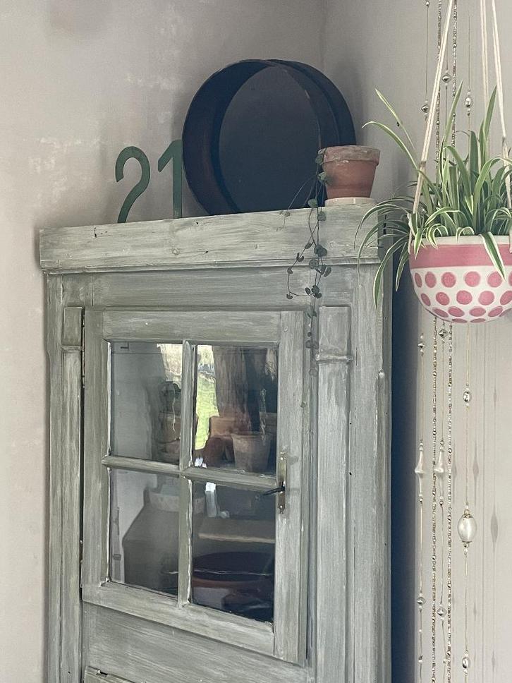 massief eikenhouten hoekkast, Antiek en Kunst, Antiek | Meubels | Kasten, Ophalen