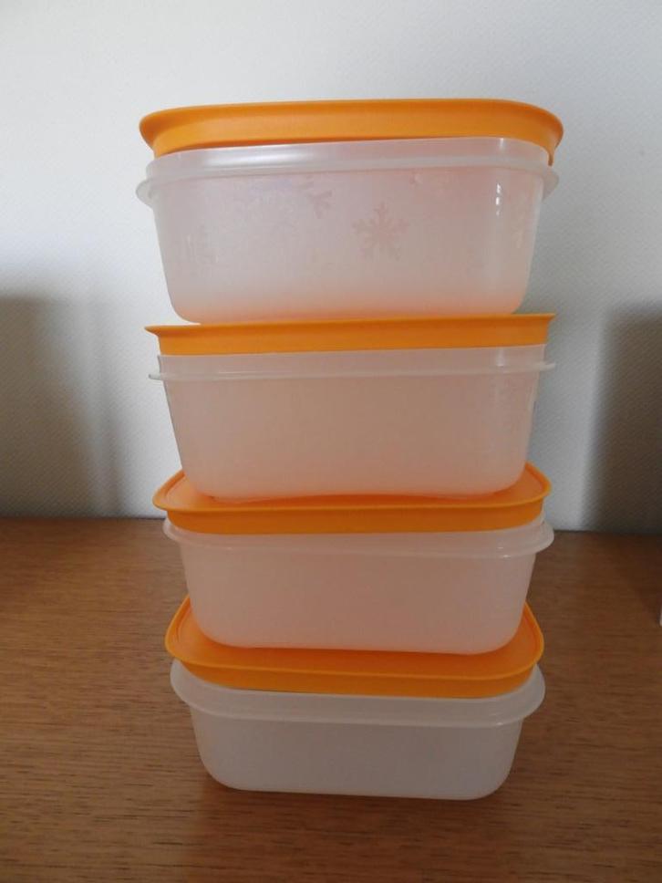 tupperware igloo dozen, Huis en Inrichting, Keuken | Tupperware, Nieuw, Overige typen, Blauw, Groen, Oranje, Rood, Ophalen of Verzenden