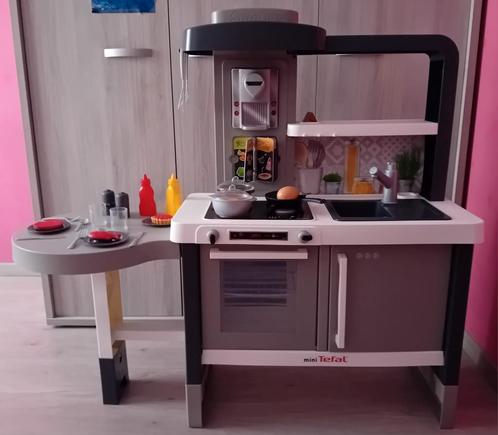 Smoby speelgoedkeuken (verstelbaar in hoogte), Kinderen en Baby's, Speelgoed | Speelkeukens, Zo goed als nieuw, Ophalen