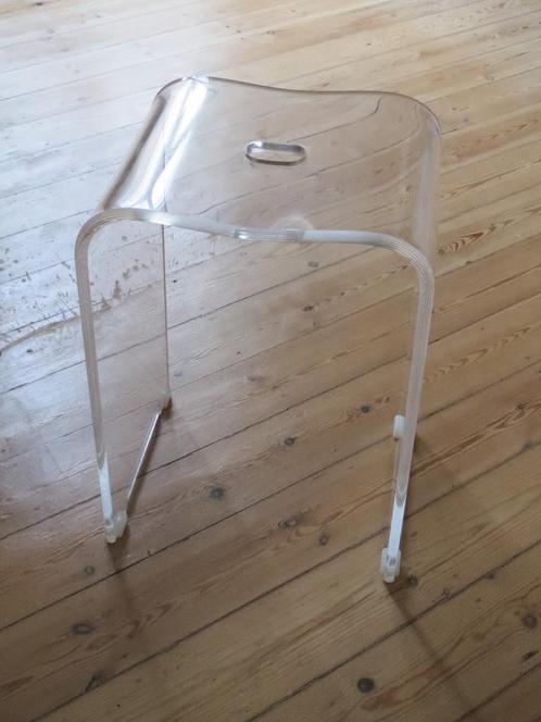 Tabouret design plexiglas transparent pour douche., Huis en Inrichting, Krukjes, Gebruikt, Kunststof, Ophalen