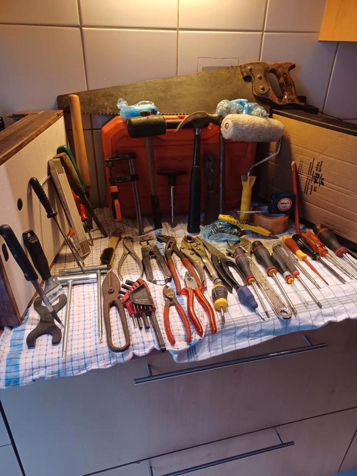 Werkkoffer materiaal erin 55stuk alles samen voor 30euro, Doe-het-zelf en Bouw, Gereedschap | Handgereedschap, Ophalen of Verzenden