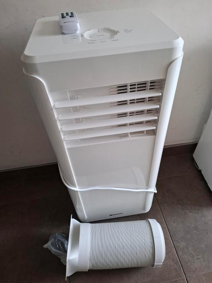 Buitenkans: Mobiele airco Daewoo - nieuwstaat, Elektronische apparatuur, Airco's, Mobiele airco, Ophalen