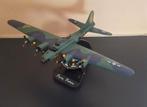 WWII B17 BOMMENWERPER klok met geluid en beweging, Ophalen, Zo goed als nieuw, Schaalmodel