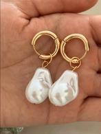 Vintage gouden pareloorbellen — chic en elegant, Handtassen en Accessoires, Oorbellen, Overige materialen, Hangers, Verzenden