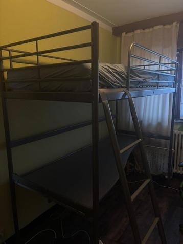 Grijze hoogslaper met bureau | Ikea beschikbaar voor biedingen