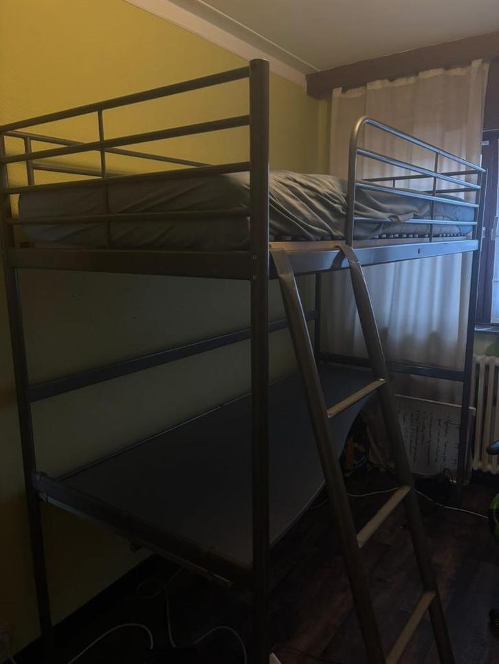 Grijze hoogslaper met bureau | Ikea, Kinderen en Baby's, Kinderkamer | Stapelbedden en Hoogslapers, Nieuw, Hoogslaper, Ophalen