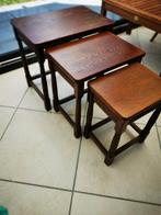 tables gigogne, Ophalen