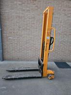 Stapelaar tot 1,60 m hoog 1000 kg meteen lage prijs!, Doe-het-zelf en Bouw, Palletwagens en Pompwagens, Ophalen, Gebruikt