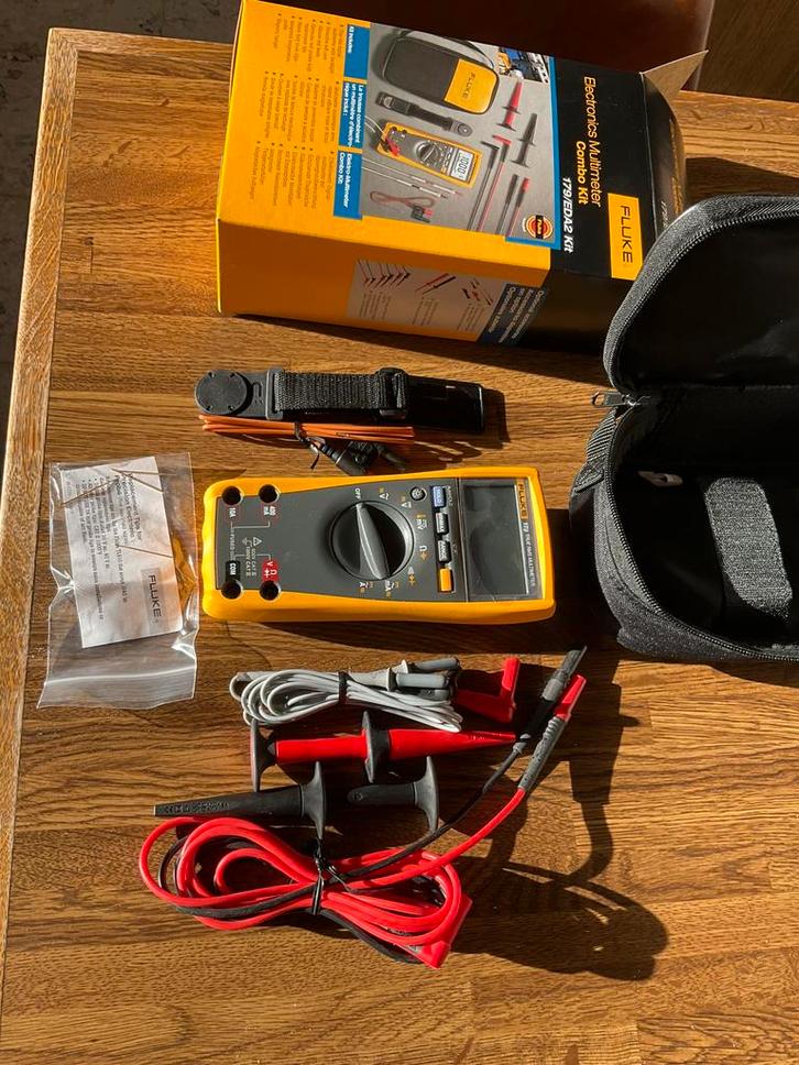Fluke 179  EDA2 kit nieuw in de doos., Doe-het-zelf en Bouw, Meetapparatuur, Nieuw, Elektriciteit, Ophalen