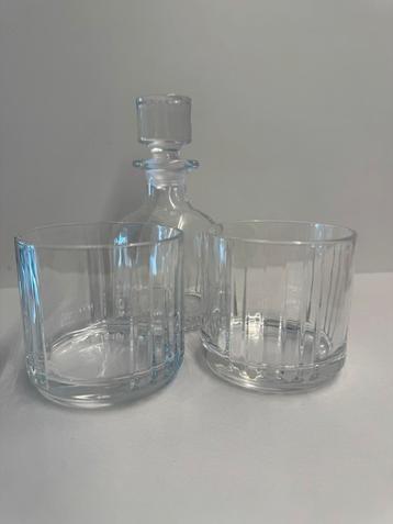 Mooie kristallen karaf beschikbaar voor biedingen