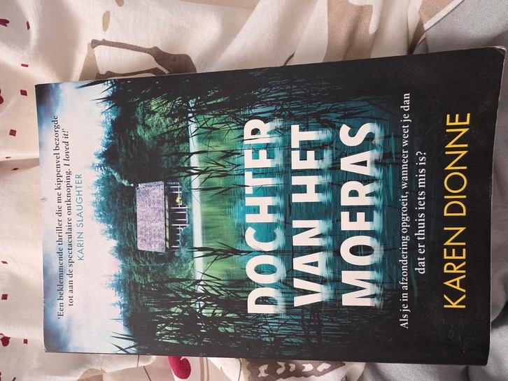 Karen Dionne - Dochter van het Moeras, Boeken, Thrillers, Zo goed als nieuw, Ophalen of Verzenden