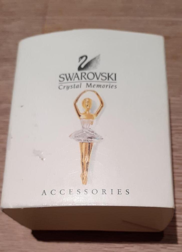SWAROVSKI--BROCHE ~BALLERINA !, Handtassen en Accessoires, Broches, Nieuw, Overige materialen, Goud, 4 tot 7 cm, Met kristal, Ophalen of Verzenden