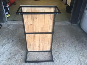 Table de salon  beschikbaar voor biedingen
