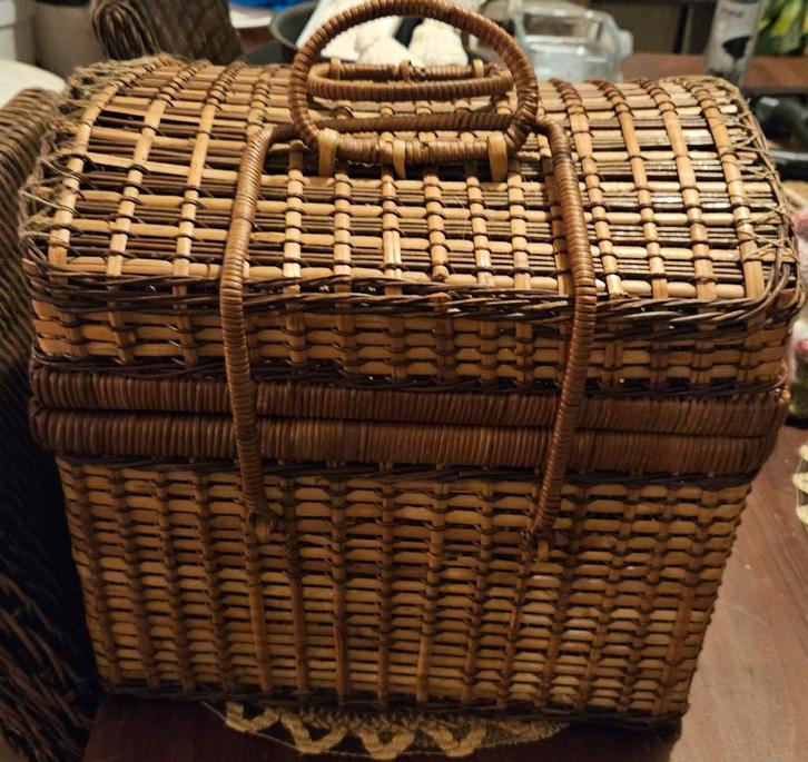 Panier en osier, Hobby en Vrije tijd, Picknickmanden, Zo goed als nieuw, Ophalen