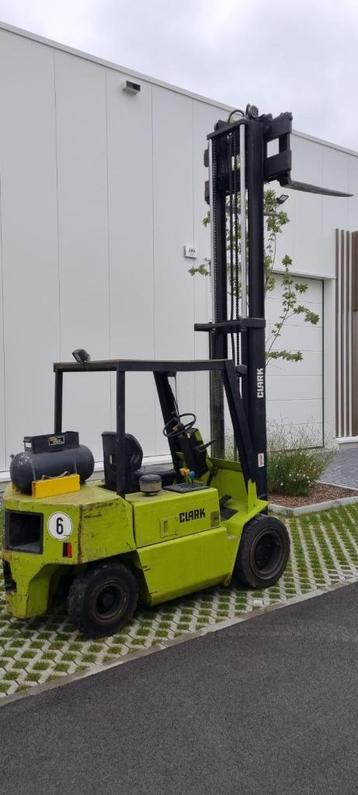 Heftruk Clarck, Articles professionnels, LPG, Clark, Chariot élévateur, Enlèvement