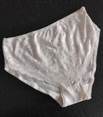 Damesslip in katoen,ecru,vooraan versierd met kant;maat:XL., Ophalen of Verzenden, Overige kleuren, Slip