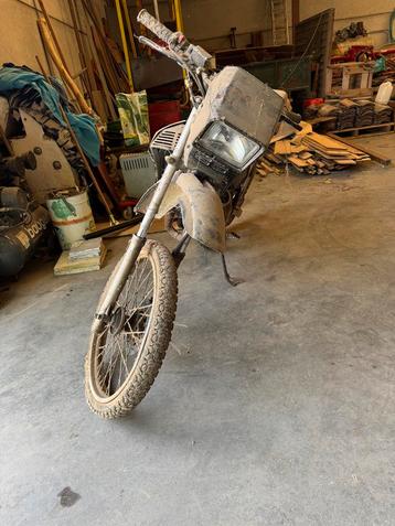 Yamaha DT voor onderdelen beschikbaar voor biedingen