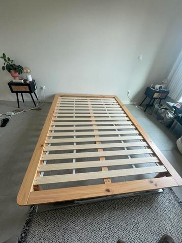 Bedframe + lattenbodem van MADE, Queen size, Beige, Enlèvement, Japans bed