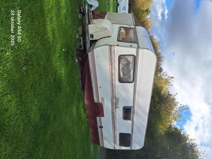 Hobby trek caravan met voortent, Caravans en Kamperen, Caravans, Particulier, tot en met 4, 750 - 1000 kg, Overige, Hobby, Ophalen