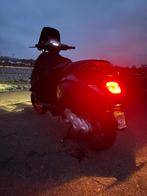 Vespa sprint b klasse, Fietsen en Brommers, Ophalen, Zo goed als nieuw