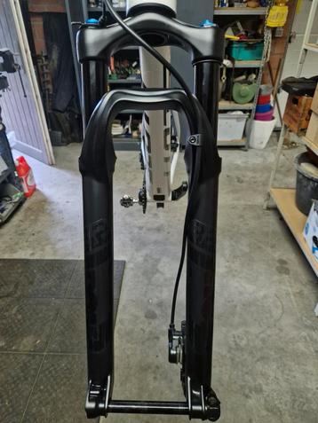 Fox 32 Float 100mm  29" verende vork nieuw beschikbaar voor biedingen